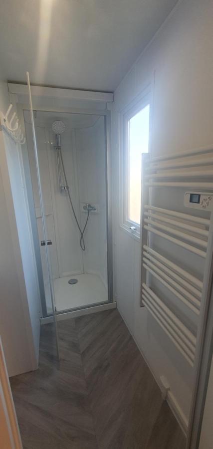 Mobil Home Maxi Confort Sur La Cote D'Azur Fréjus Extérieur photo